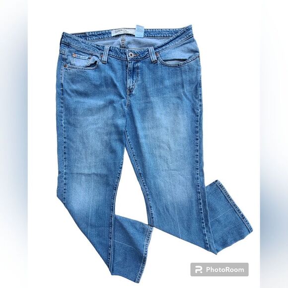 Levi's 518 jeans, super low bootcut, juniors size 19 - Picture 1 of 7